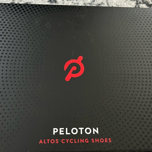 Peloton cycling shoes - Picture 1 of 5